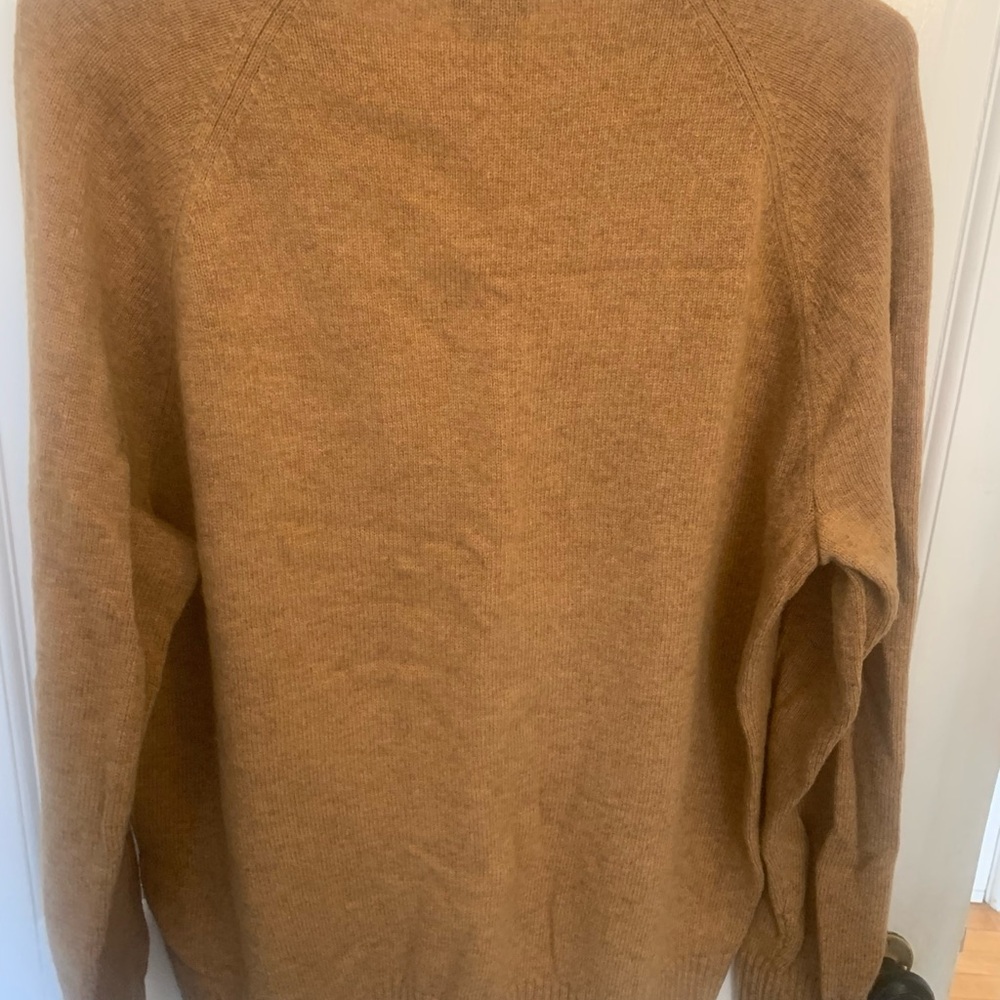 Bundle J Crew Men's Tan Sweater and Navy Sweater - Picture 6 of 10